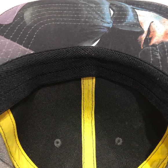 DC Comics Batman Rebirth Logo Cap Sublimated Underbill Flex Fit - Picture 10 of 10